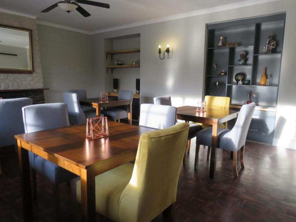 Sani Pass Manor Guest House Хаймвилль Экстерьер фото