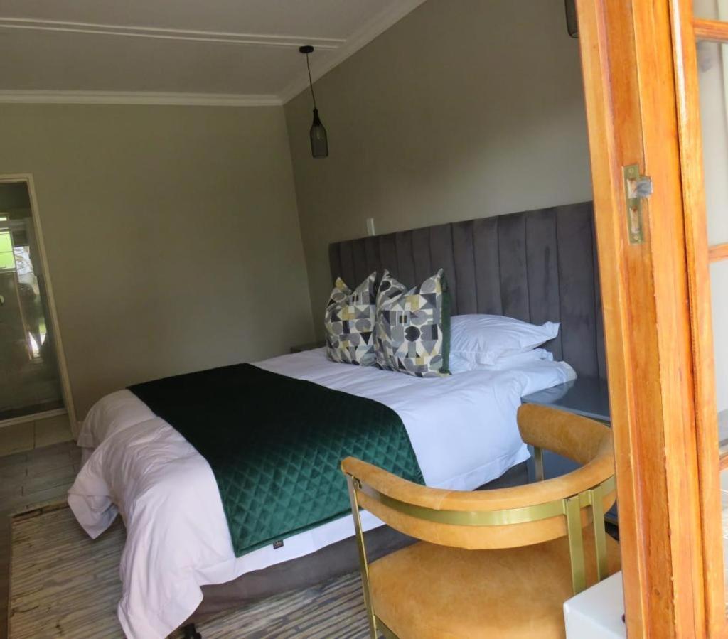 Sani Pass Manor Guest House Хаймвилль Экстерьер фото